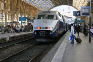 アヴィニヨン(Avignon)へのTGVの旅 – イタリア・フランスの旅(9)